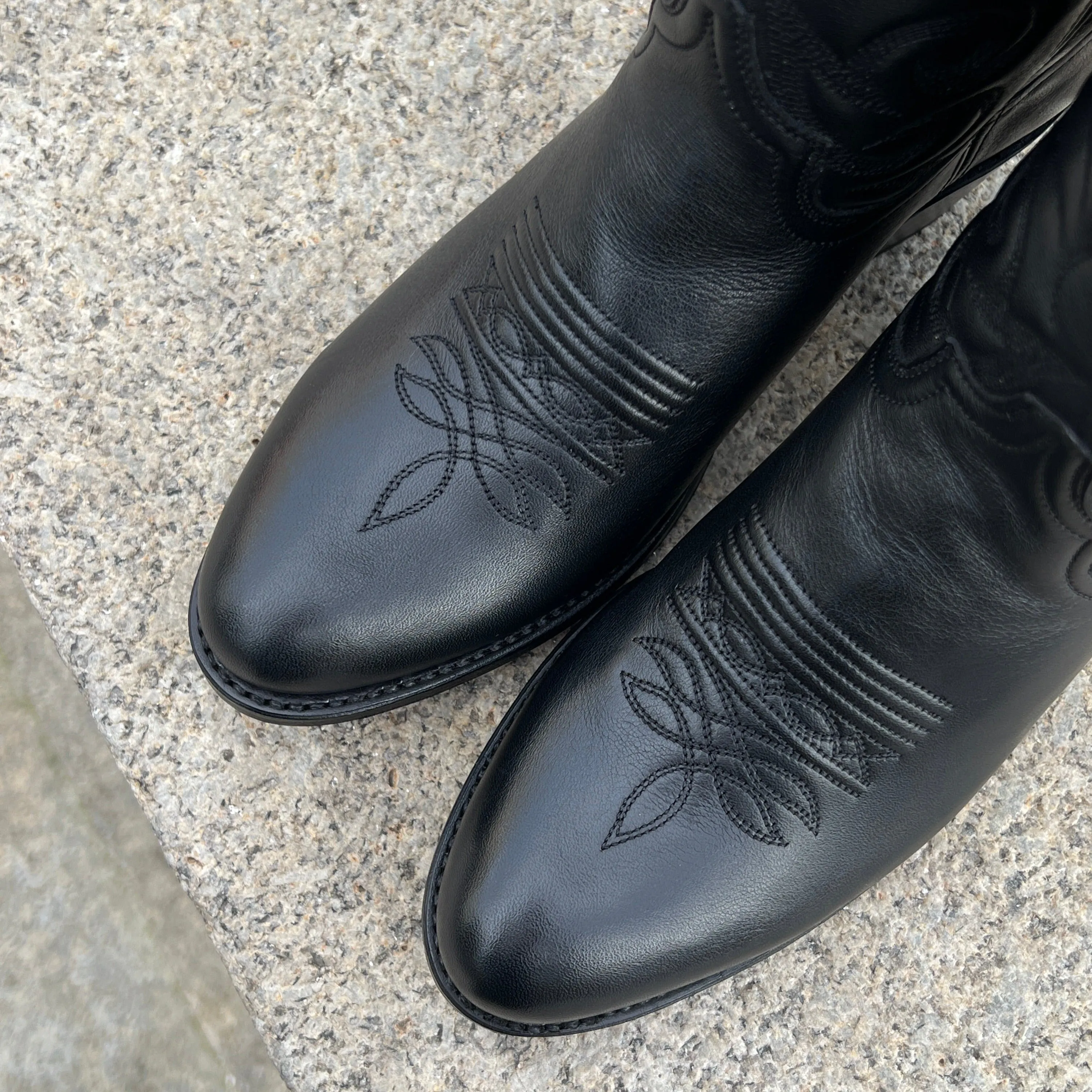 Debora cowboy boots - black