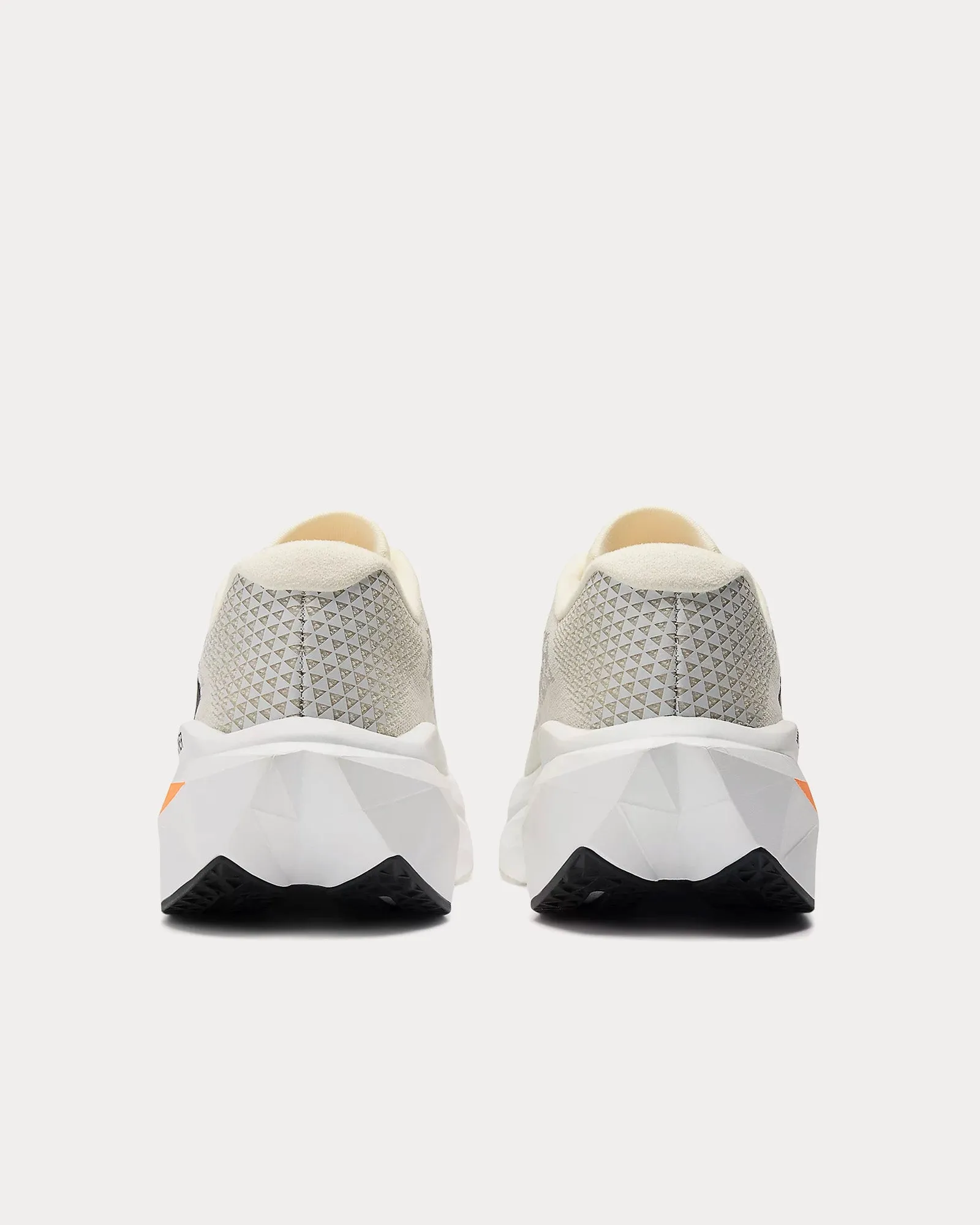 FuelCell SuperComp Trainer v3 Angora / Hot Mango / Black Running Shoes