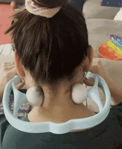Handheld Wheeled Neck and Shoulder Massager – Manual Portable Tool for Pain Relief and Relaxation