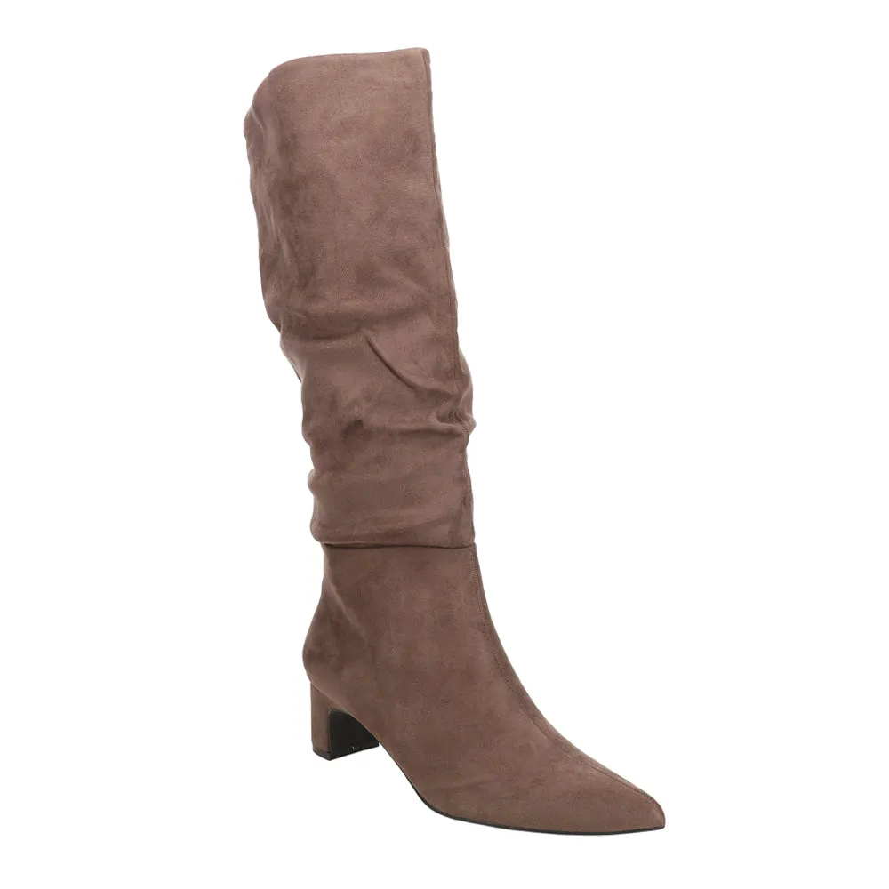 Noey Pointed Toe Pull On Boots