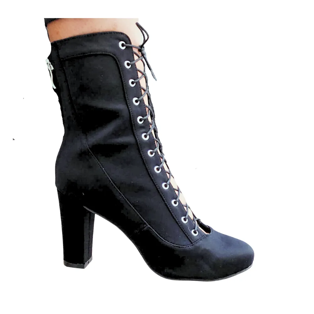 Savashjay - Closed Round Toe Lace Up Ankle Latin Dance Boots (Street Sole)
