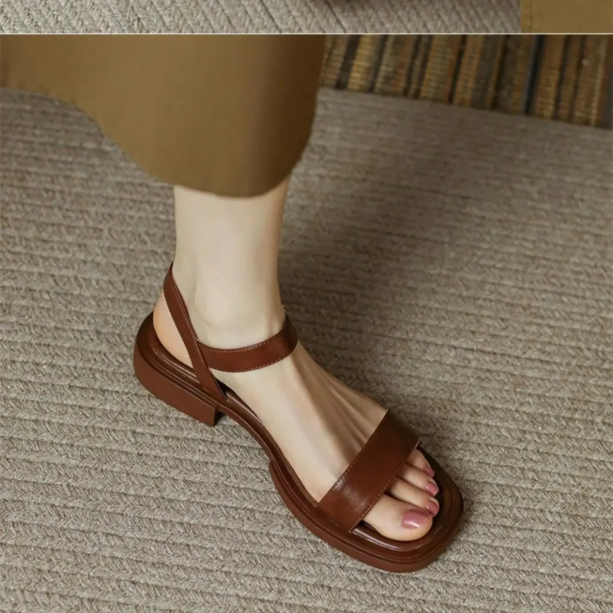 Sohiwoo Ladies Shoes with Low Heels Footwear Outdoor Sandals for Women Beige Summer 2024 One Word Square Chic and Elegant Wholesale Vip