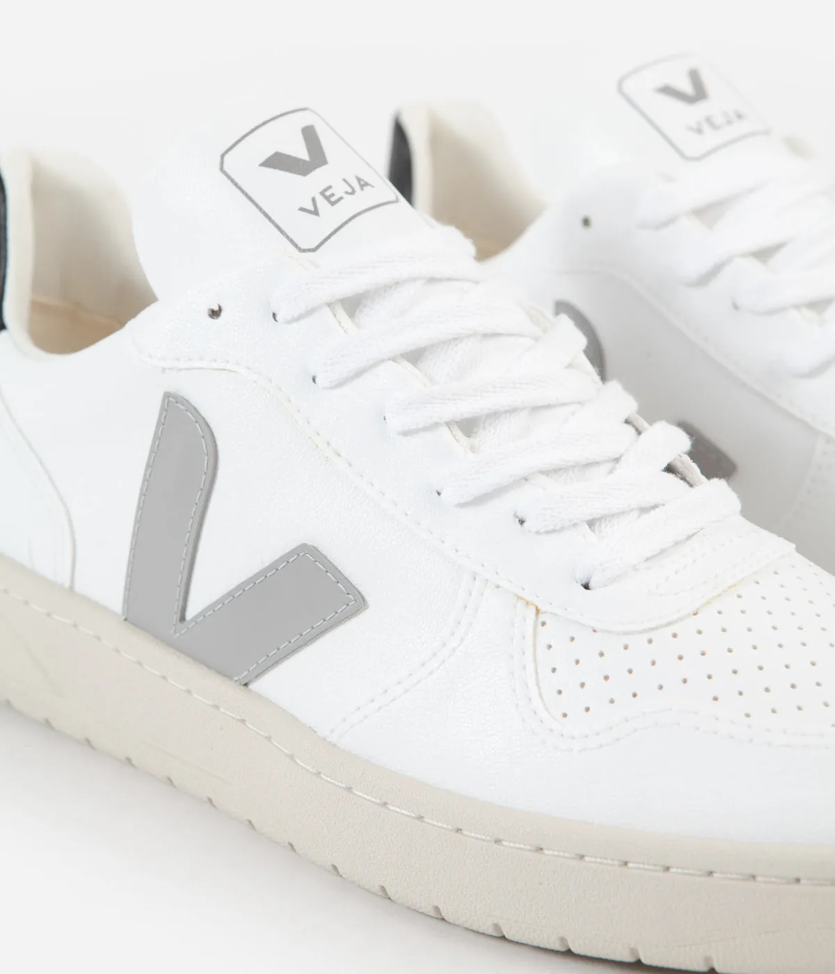 Veja Womens V-10 CWL Shoes - White / Oxford Grey - Black