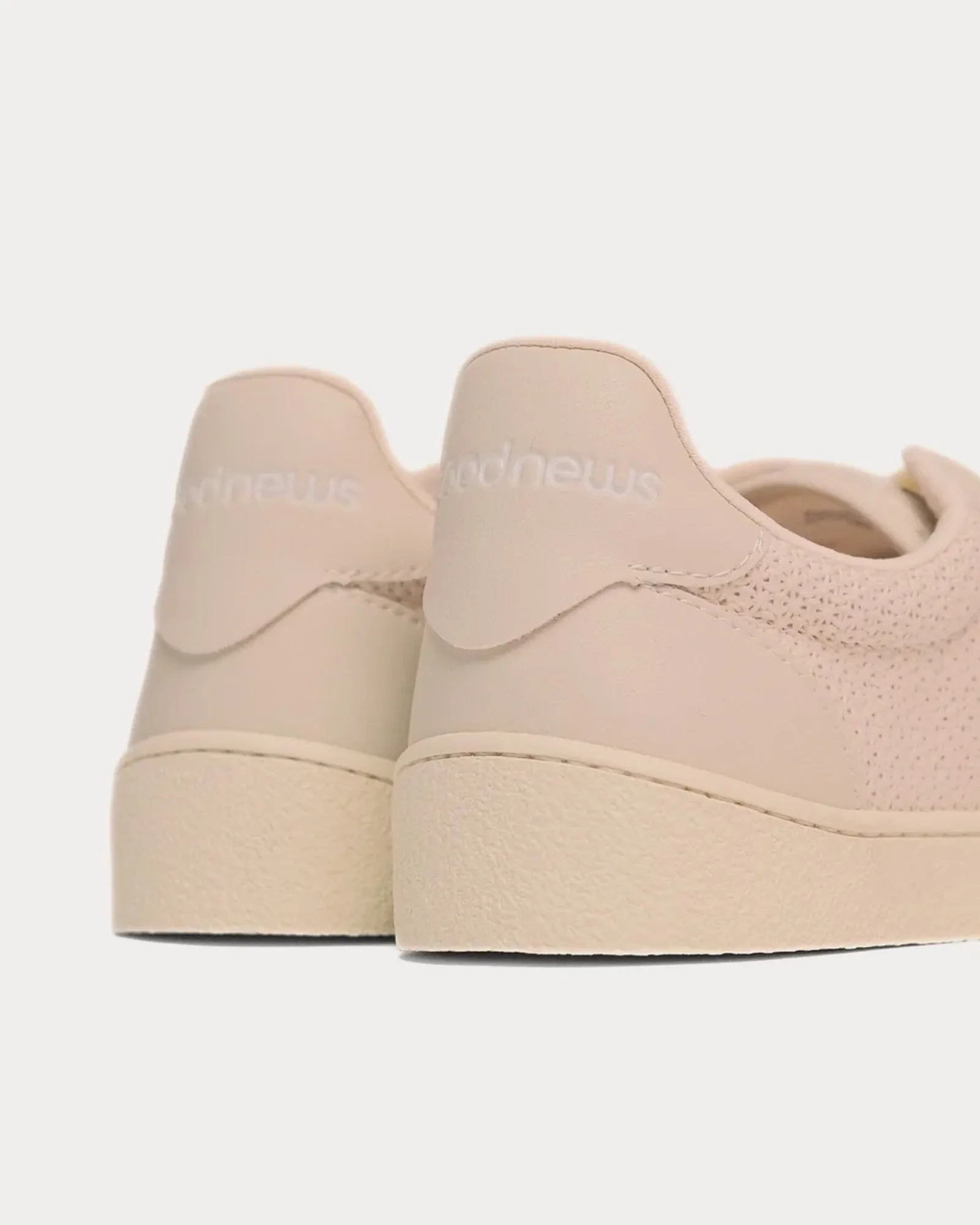 Venus Oatmeal Low Top Sneakers