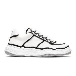 WAYNE LOW TOP SNEAKERS